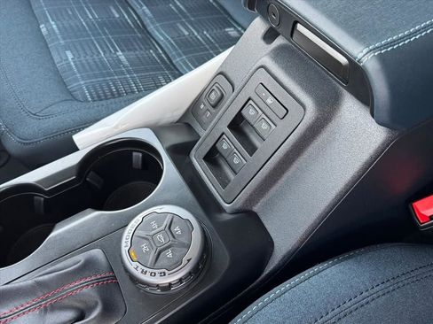 Used 2025 Ford Bronco Heritage Edition image 22