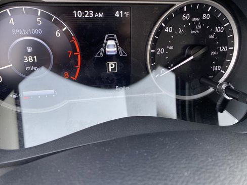 New 2025 Nissan Versa SV w/ Trunk Package image 6