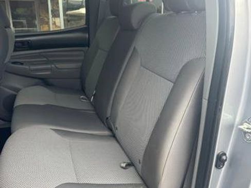 Used 2015 Toyota Tacoma 4x4 Double Cab image 6