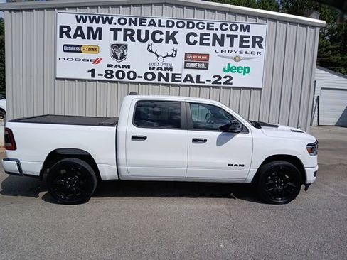 Used 2024 RAM 1500 Laramie AWD/4WD image 2