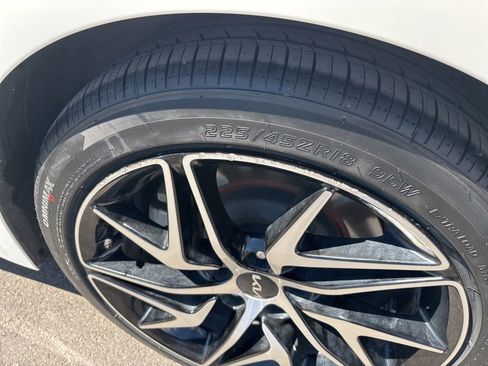 Certified 2023 Kia Stinger GT-Line w/ Sun & Sound Package AWD/4WD image 18