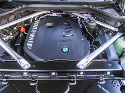 New 2026 BMW X5 sDrive40i w/ M Sport Package image 23