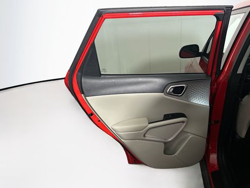 Used 2022 Kia Soul LX w/ Technology Package FWD image 26