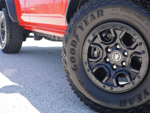 Used 2023 Ford Bronco Wildtrak AWD/4WD image 2