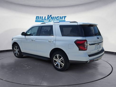 Used 2024 Ford Expedition Limited AWD/4WD image 3