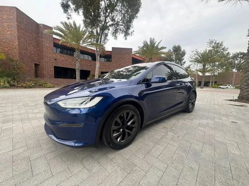 Used 2022 Tesla Model X AWD/4WD image 36