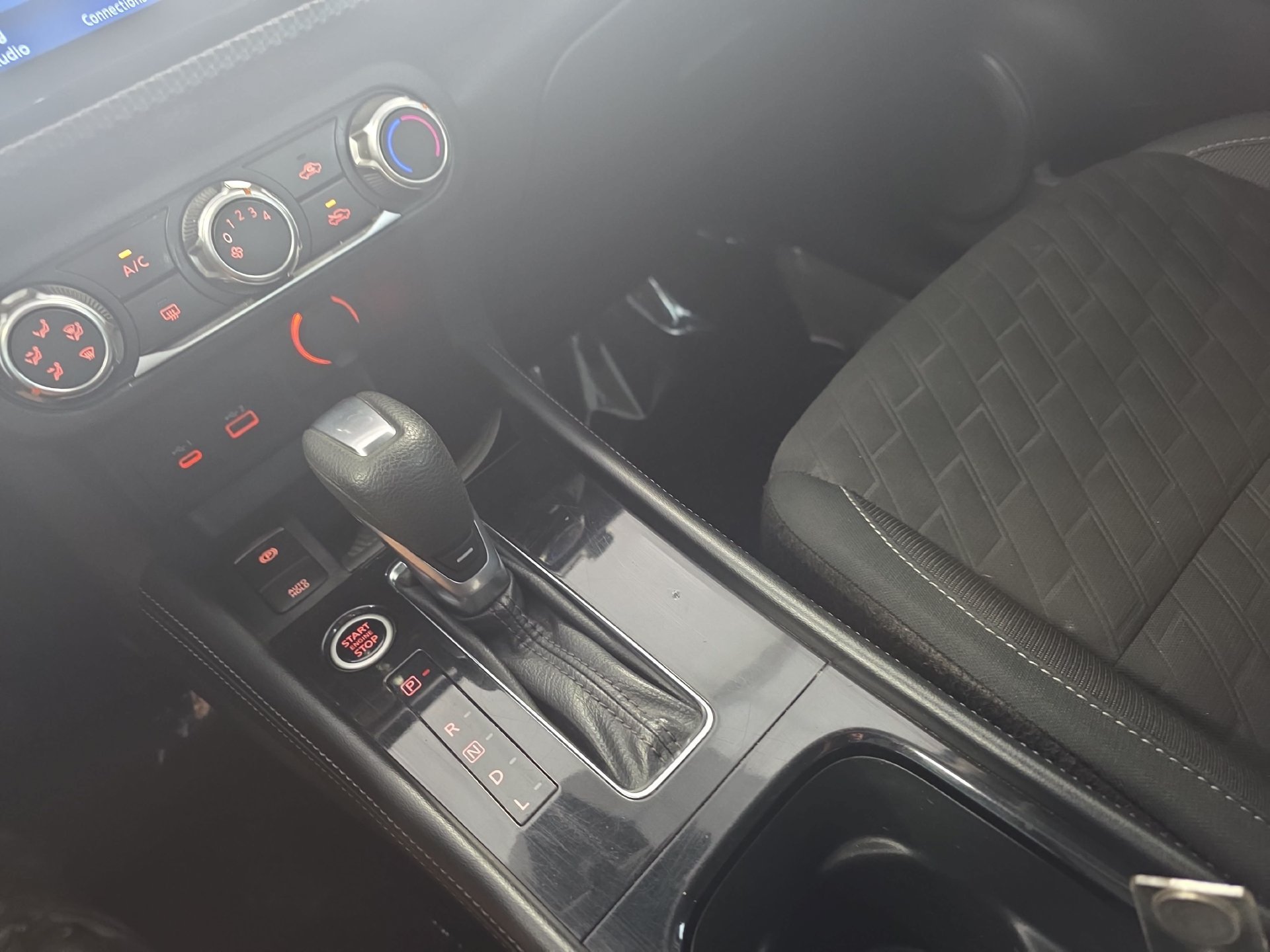 Used 2024 Nissan Kicks SV w/ Exterior Package FWD image 24