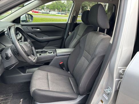 Used 2025 Nissan Rogue SV AWD/4WD image 31