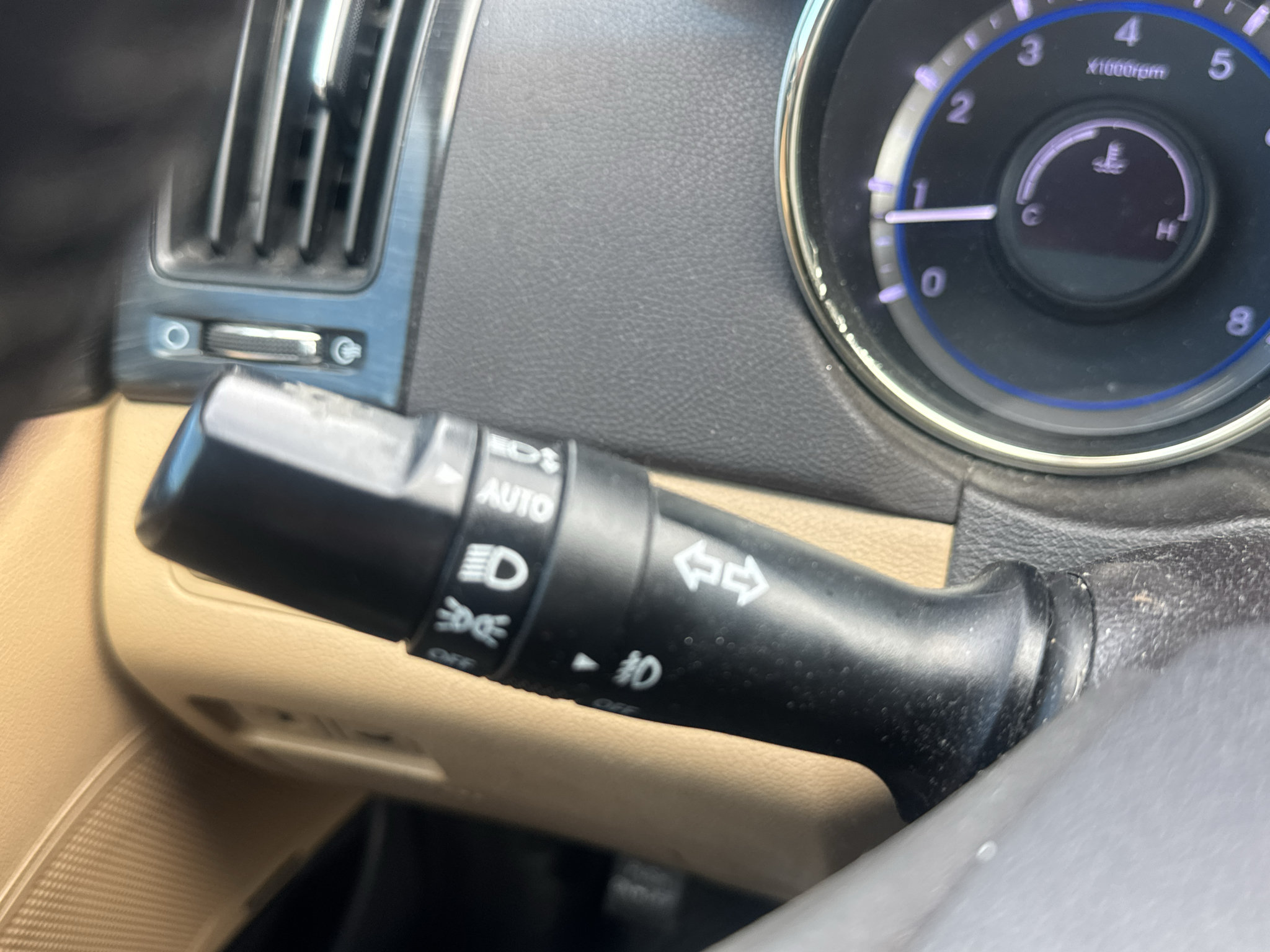 Used 2013 Hyundai Sonata Limited w/ Premium Pkg FWD image 26
