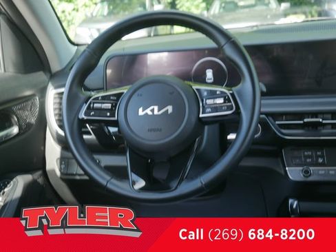 Used 2024 Kia Seltos S AWD/4WD image 41