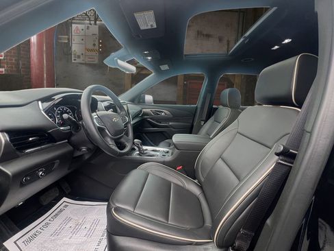 Certified 2023 Chevrolet Traverse Premier FWD image 13
