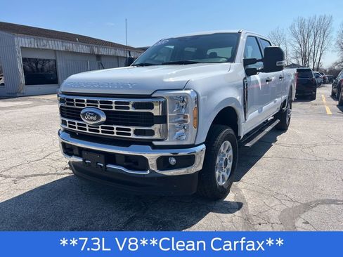 Used 2024 Ford F250 XLT AWD/4WD image 3