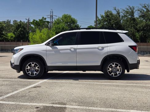 Used 2023 Honda Passport TrailSport image 7