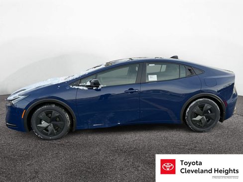 New 2026 Toyota Prius Plug-In Hybrid FWD image 1