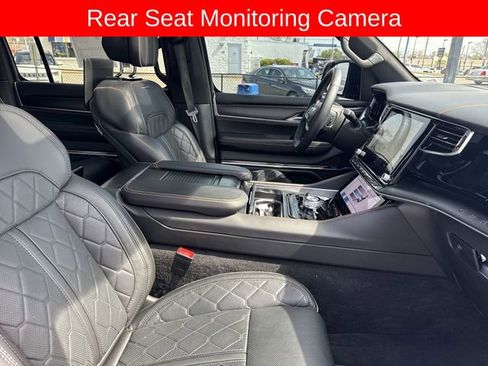 Used 2024 Jeep Grand Wagoneer Series III w/ Rear Seat Video Group 1 AWD/4WD image 28