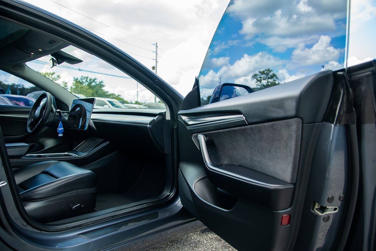 Used 2022 Tesla Model 3 Long Range AWD/4WD image 15