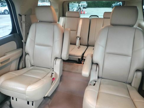 Used 2014 Chevrolet Tahoe LTZ image 19