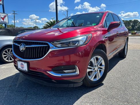 Used 2020 Buick Enclave Essence image 3