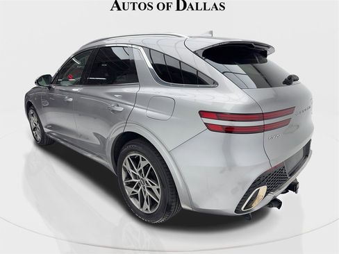 Used 2022 Genesis GV70 2.5T w/ Select Package image 10