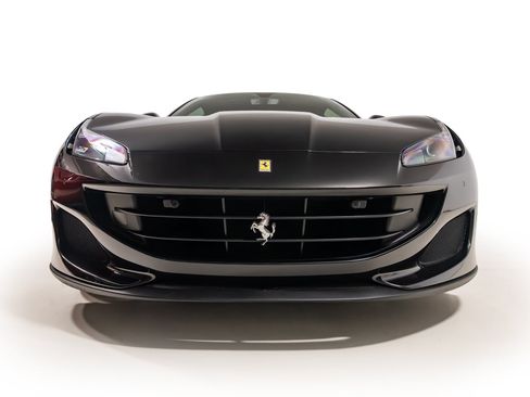 Used 2019 Ferrari Portofino RWD image 10