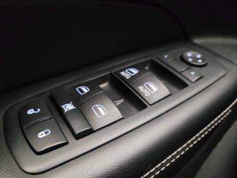 Used 2017 Jeep Grand Cherokee Limited w/ Luxury Group II AWD/4WD image 27