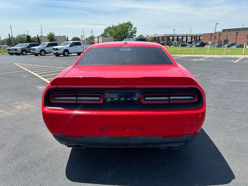 Used 2022 Dodge Challenger R/T RWD image 8