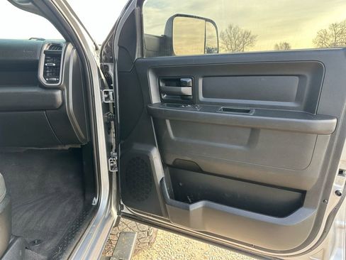 Used 2022 RAM 2500 Tradesman image 9