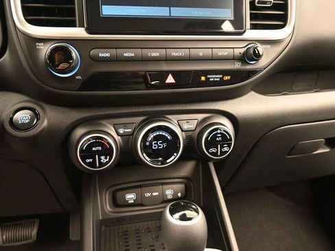 New 2026 Hyundai Venue SEL FWD image 19