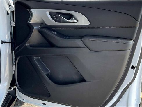 Used 2018 Chevrolet Traverse LS image 21