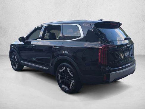 Used 2023 Kia Telluride S AWD/4WD image 7