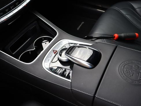 Used 2019 Mercedes-Benz S 63 AMG S 4MATIC Sedan image 26
