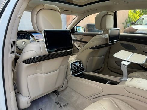 Used 2017 Mercedes-Benz Maybach S 550 4MATIC image 16