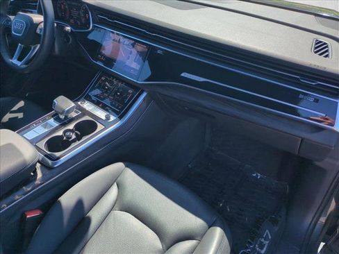 Used 2021 Audi Q7 3.0T Prestige image 24
