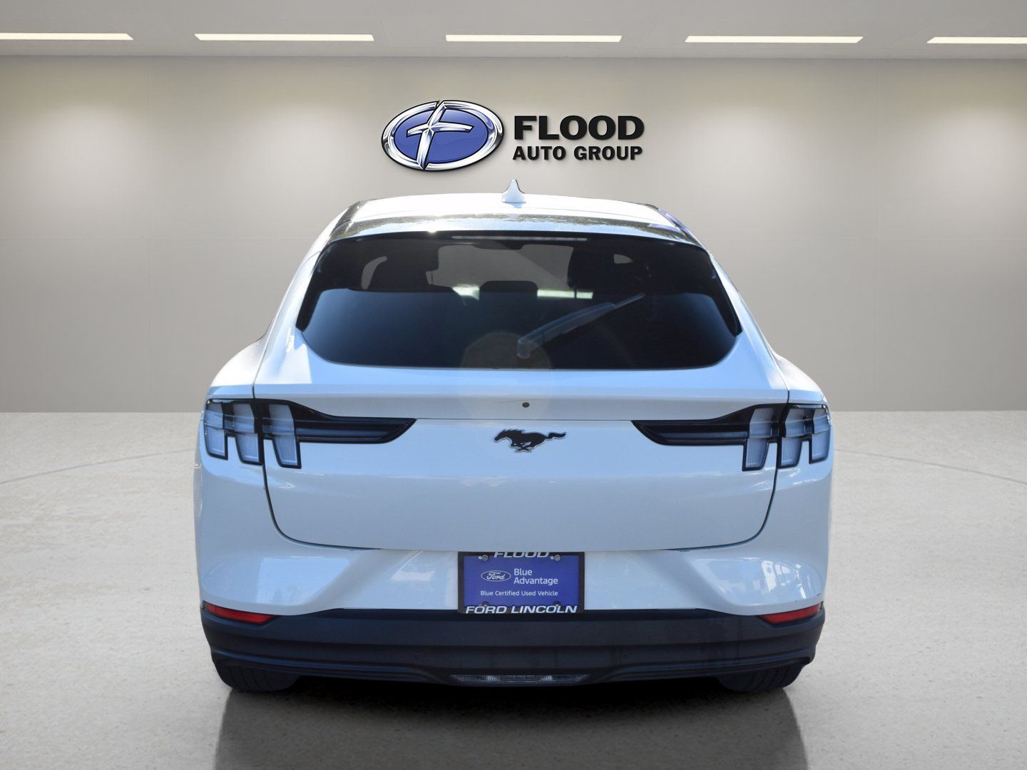 Used 2022 Ford Mustang Mach-E Select AWD/4WD image 5