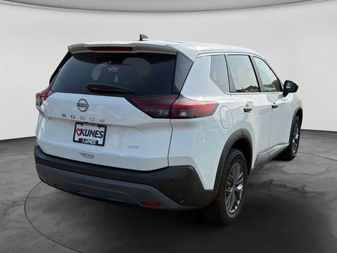 Used 2023 Nissan Rogue S AWD/4WD image 8
