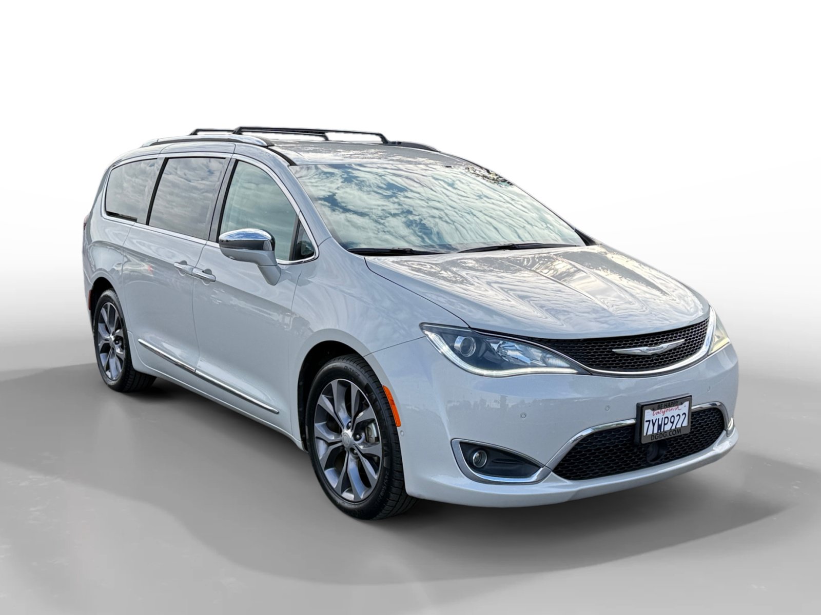 Used 2017 Chrysler Pacifica Limited FWD image 7