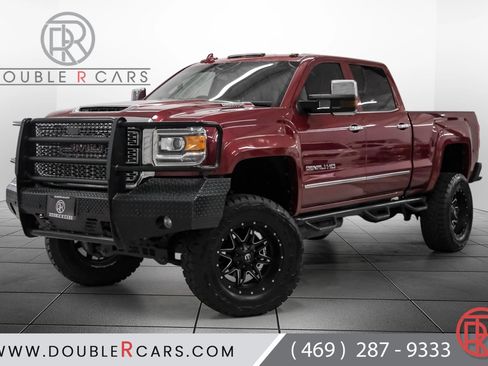 Used 2018 GMC Sierra 2500 Denali w/ Duramax Plus Package AWD/4WD image 1