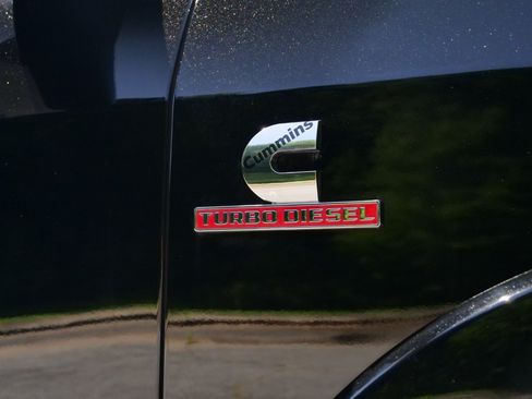 Used 2022 RAM 2500 Laramie AWD/4WD image 11