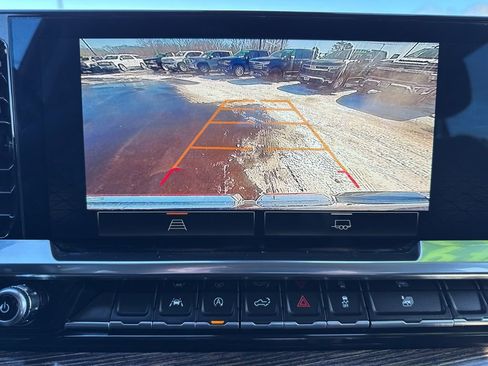 Used 2023 GMC Sierra 1500 SLE w/ Snow Plow Prep Package image 27