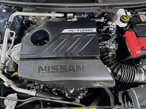 Used 2023 Nissan Rogue SV image 39