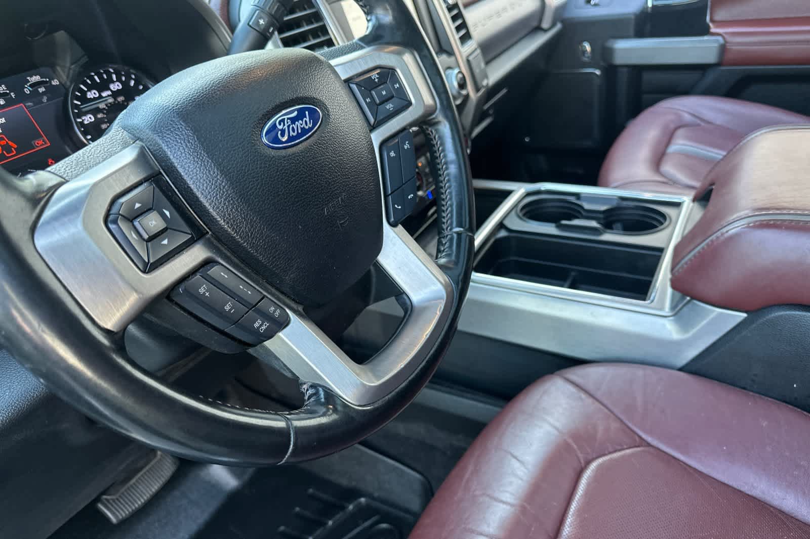 Used 2020 Ford F450 Platinum w/ FX4 Off-Road Package AWD/4WD image 12