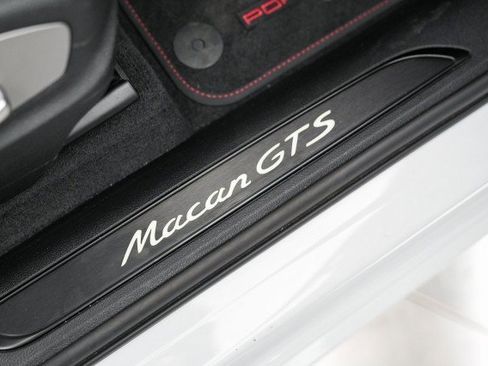 Used 2023 Porsche Macan GTS image 22