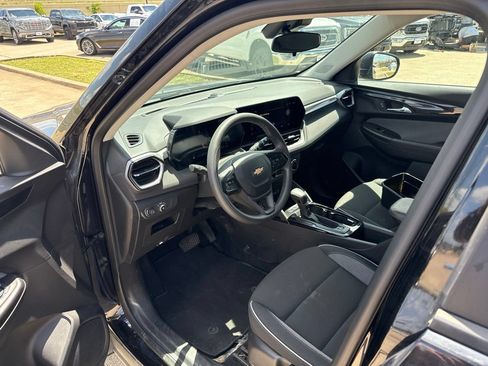 Used 2024 Chevrolet TrailBlazer LS w/ LS Convenience Package AWD/4WD image 20