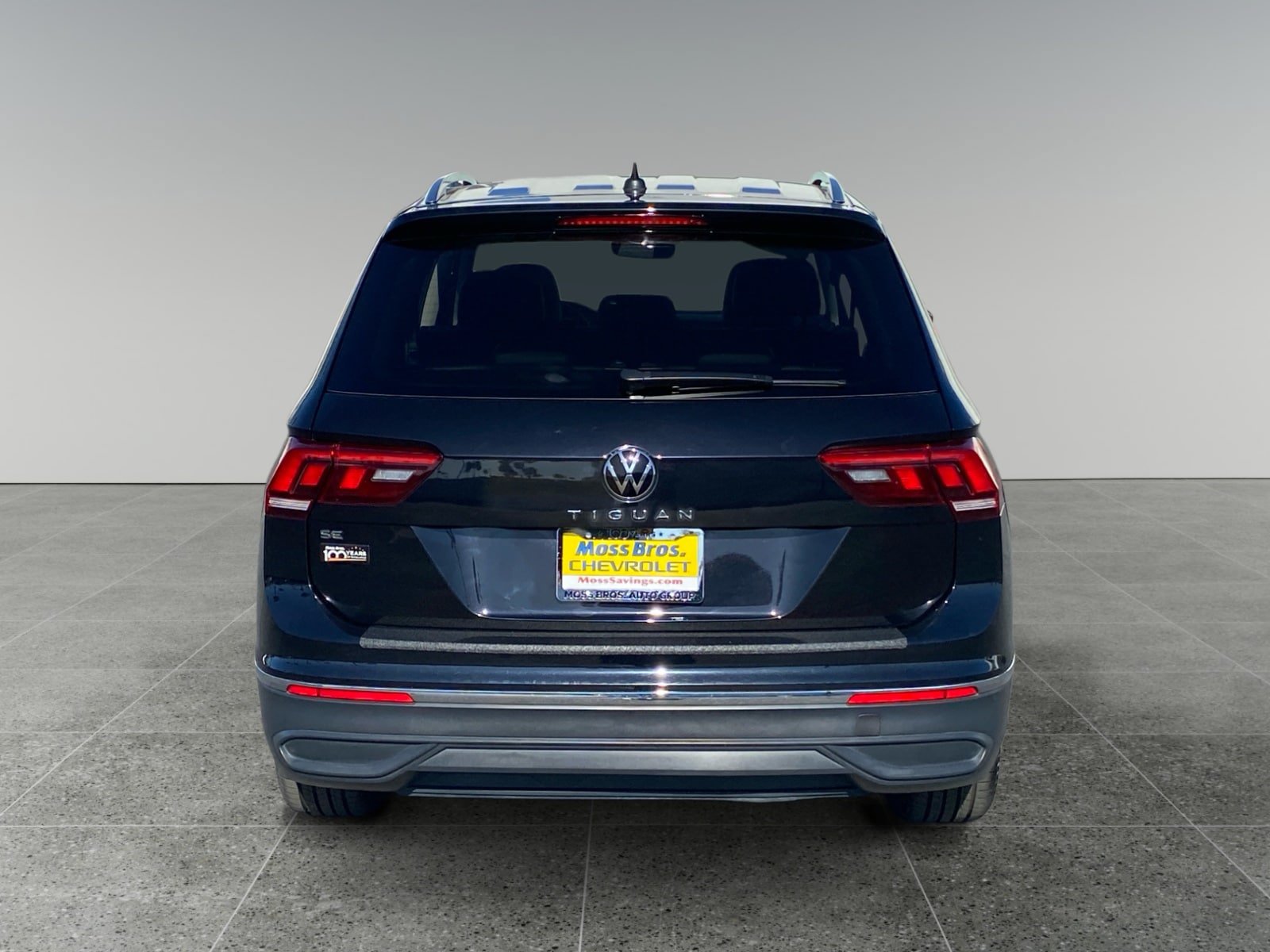 Used 2024 Volkswagen Tiguan SE FWD image 4