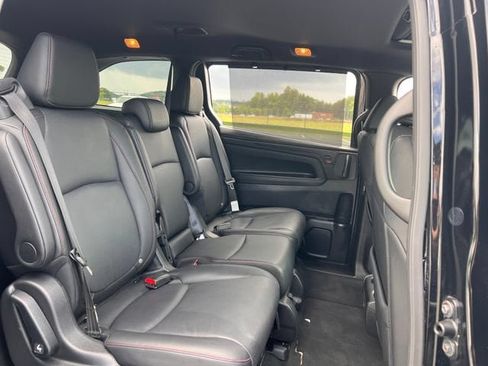 Used 2025 Honda Odyssey Sport-L image 32