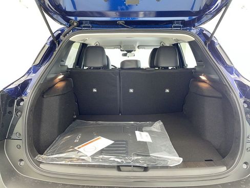 New 2026 Nissan Kicks SR w/ Cold Weather Package AWD/4WD image 15