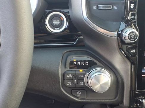 New 2026 RAM 1500 Laramie AWD/4WD image 9