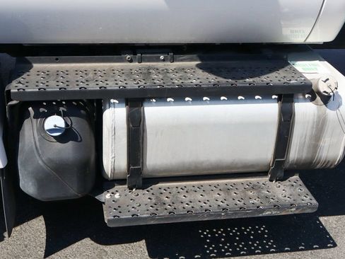 Used 2019 Ford F650 2WD Regular Cab Super Duty image 44