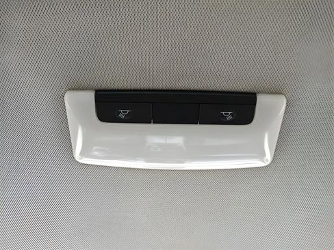 Used 2023 Nissan Rogue SV image 27