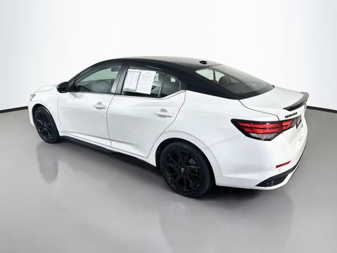 Used 2025 Nissan Sentra SR w/ Midnight Edition FWD image 5